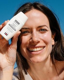 ISDIN Eryfotona Ageless – 100% Mineral Tinted Sunscreen SPF 50 with Zinc Oxide, Vitamin E & Peptides for UV Protection and Skin Repair
